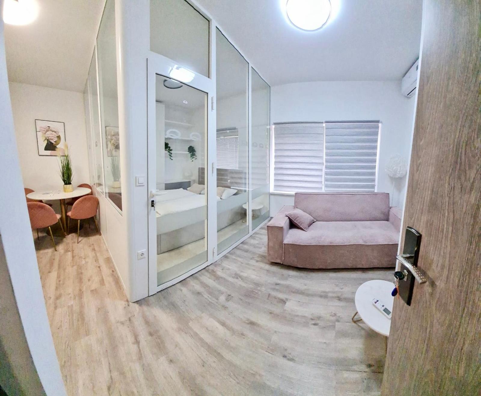 Ljubljana Central Lux Apartment With Free Parking Bagian luar foto
